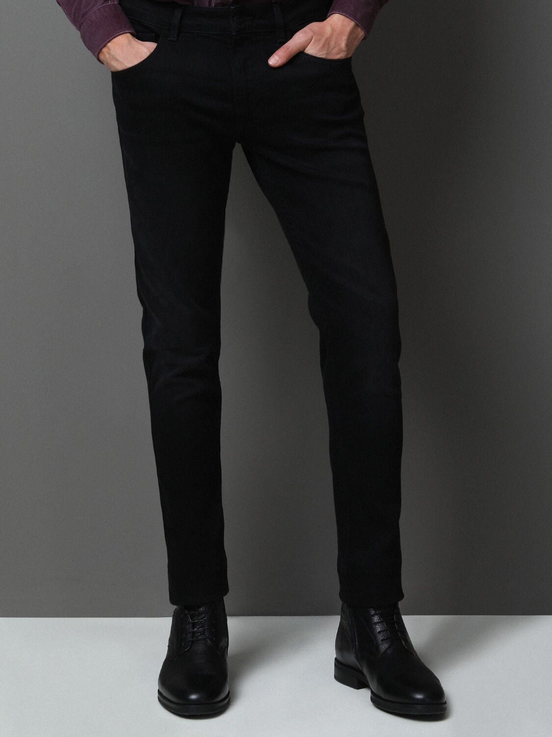 Black Slim Fit Denim Cotton Blended Trousers - 3