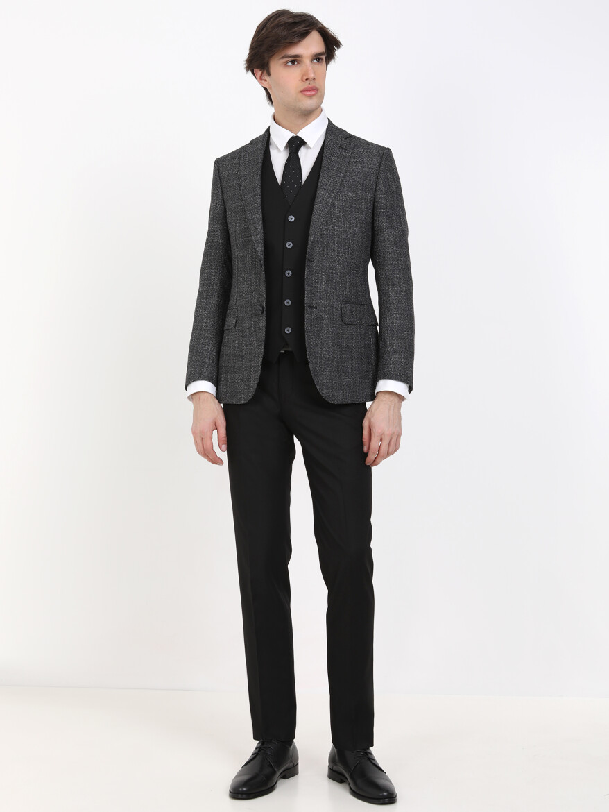 Black Suit With Waistcoat - 1