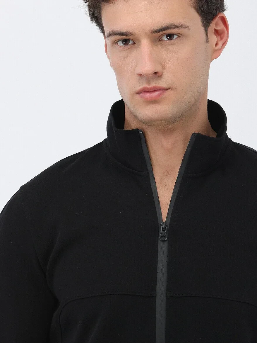 Black Sweatshirt - 4