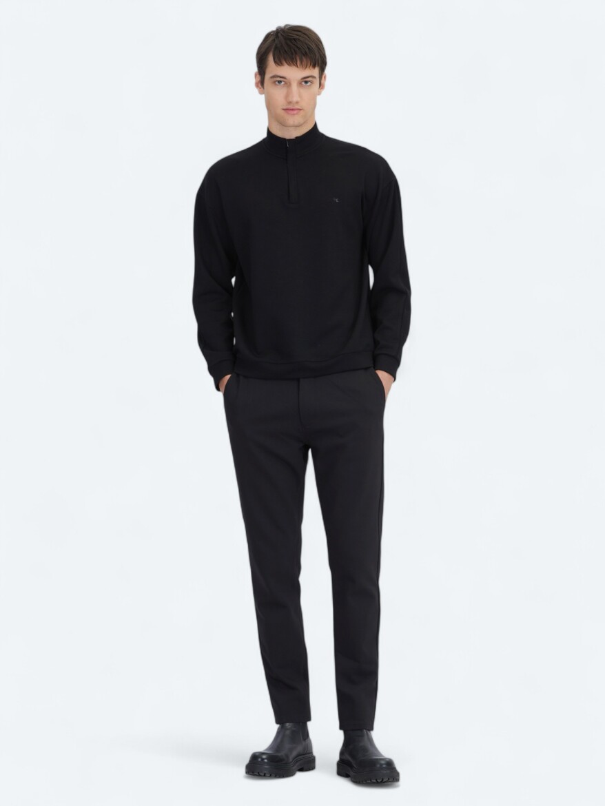 Black Turtleneck Plain Sweatshirt 