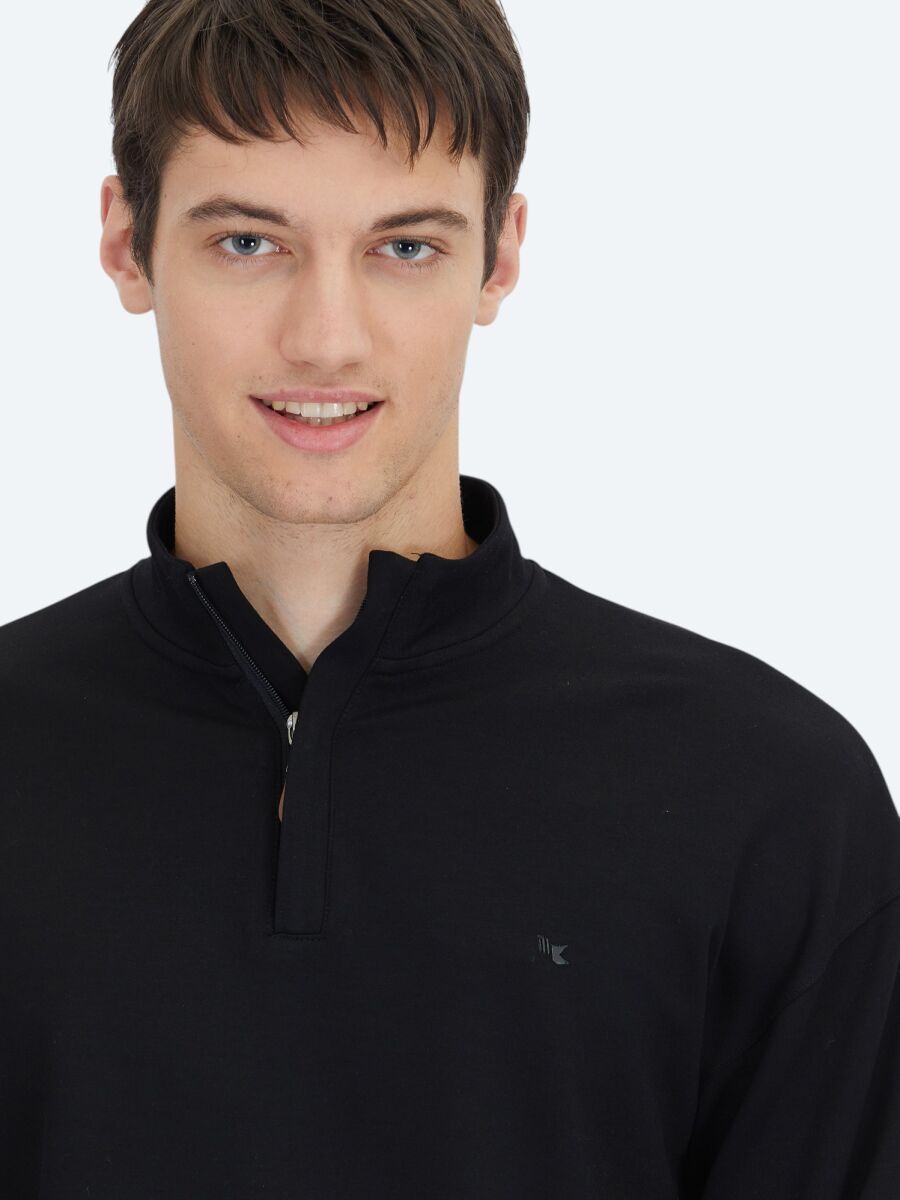 Black Turtleneck Sweatshirt - 3