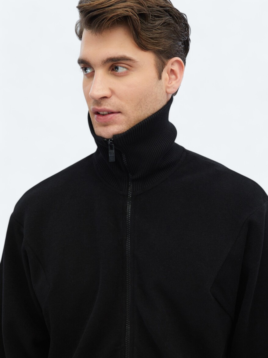 Black Turtleneck Sweatshirt - 4