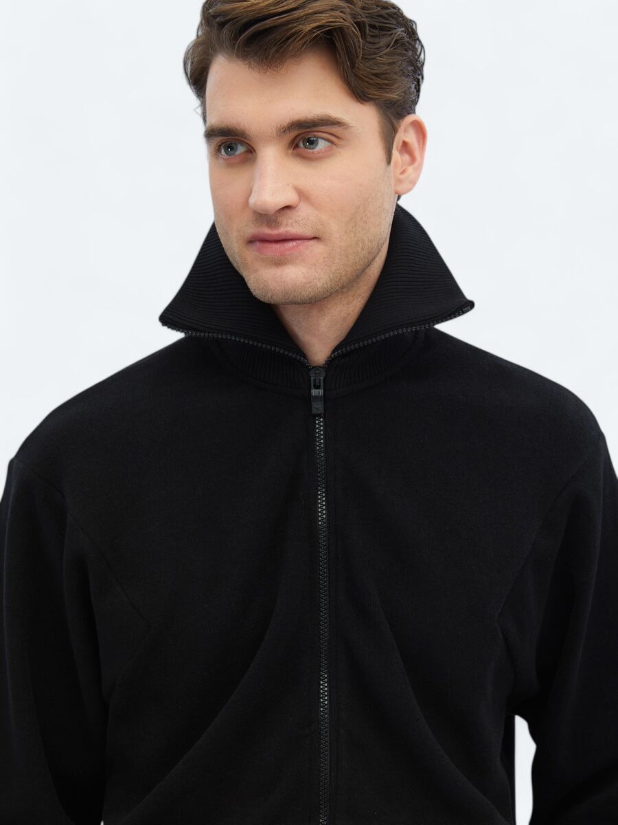 Black Turtleneck Sweatshirt - 5