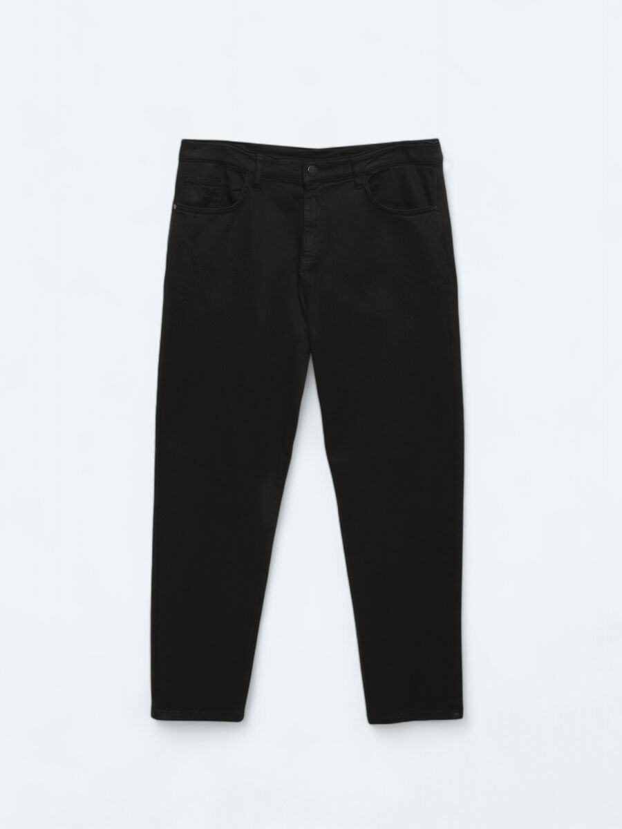 Black Weaving Carrot Fit Casual Cotton Blended Trousers - 5