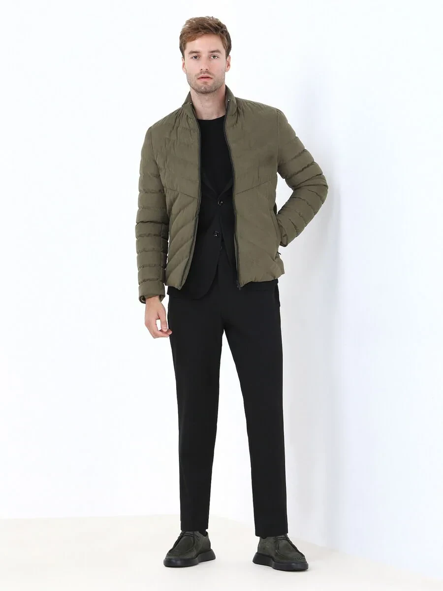 Black Weaving Carrot Fit Casual Trousers - 3