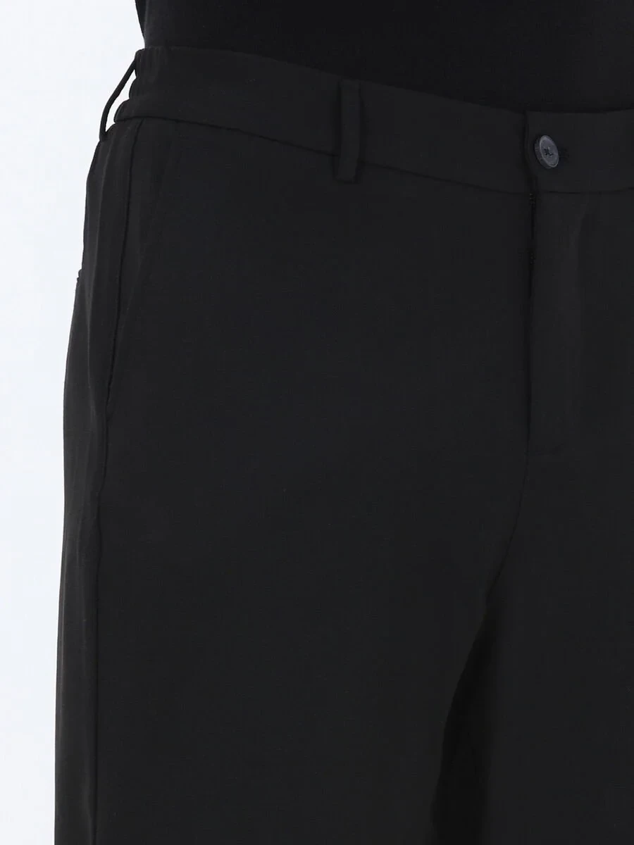 Black Weaving Carrot Fit Casual Trousers - 4