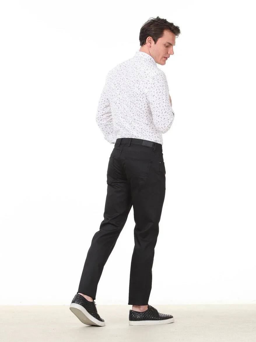 Black Weaving Fitted Fit Casual Cotton Blended Trousers 