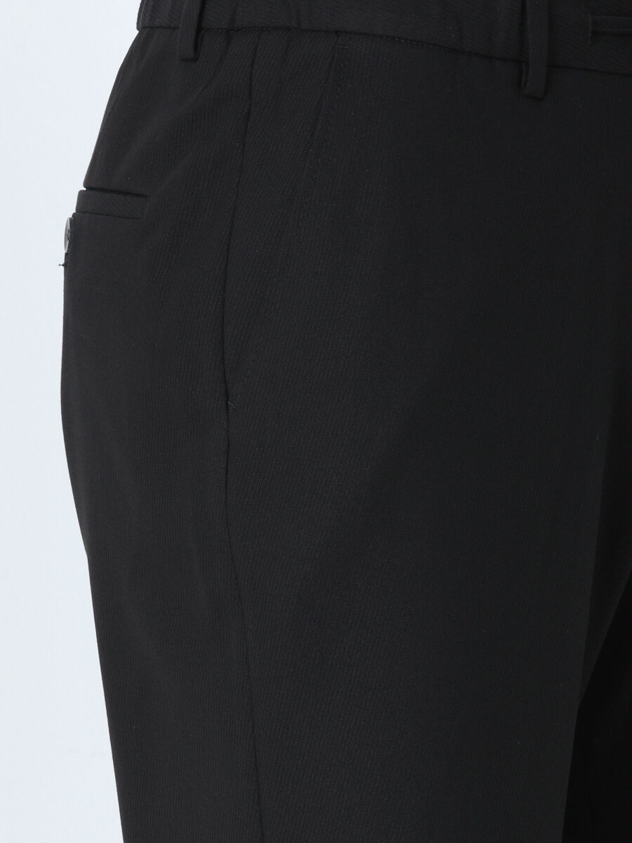 Black Weaving Jogging Fit Casual Trousers - 2