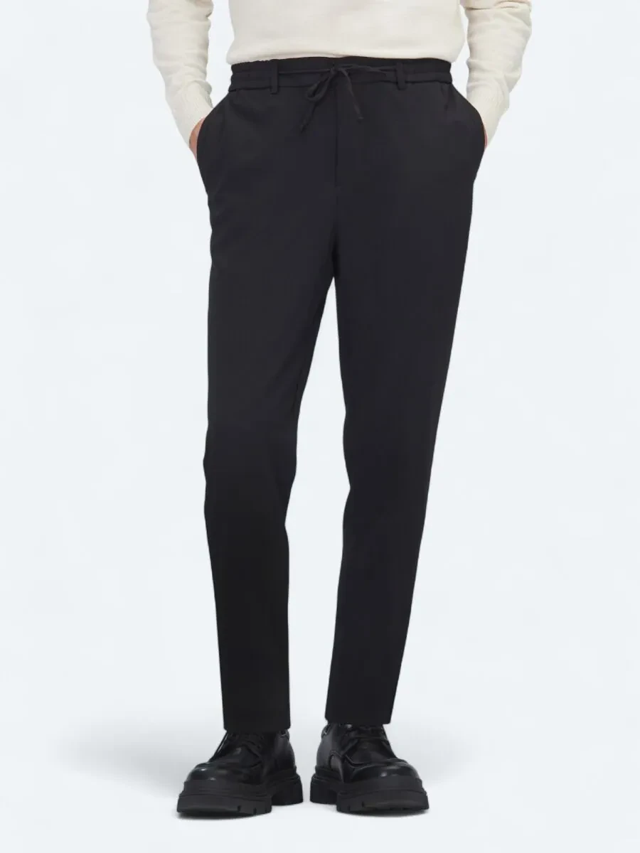 Black Weaving Jogging Fit Casual Trousers - 2