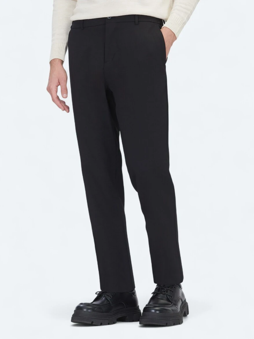 Black Weaving Jogging Fit Casual Trousers - 3