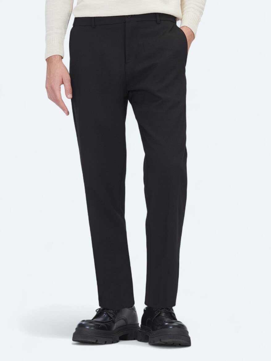 Black Weaving Jogging Fit Casual Trousers - 2