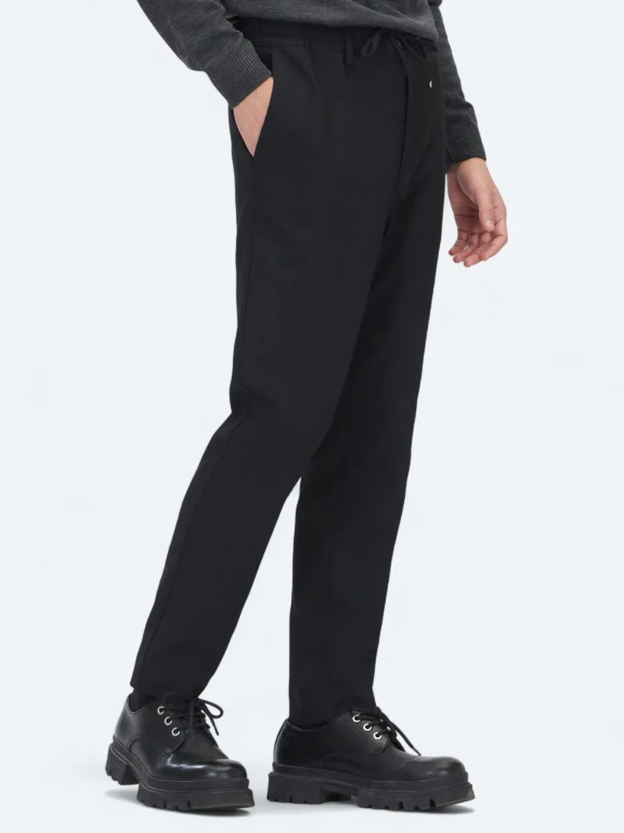 Black Weaving Jogging Fit Casual Trousers - 3