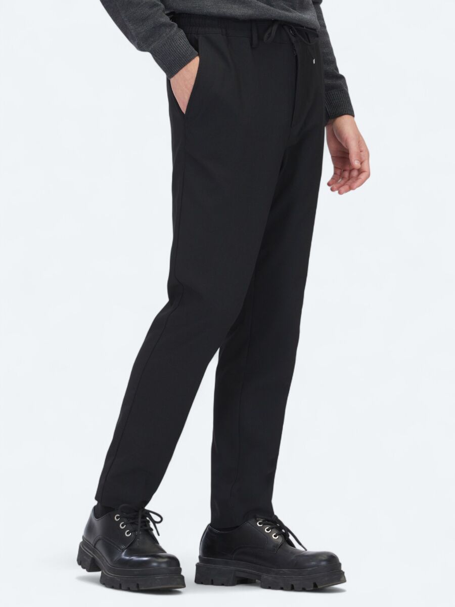 Black Weaving Jogging Fit Casual Trousers - 3