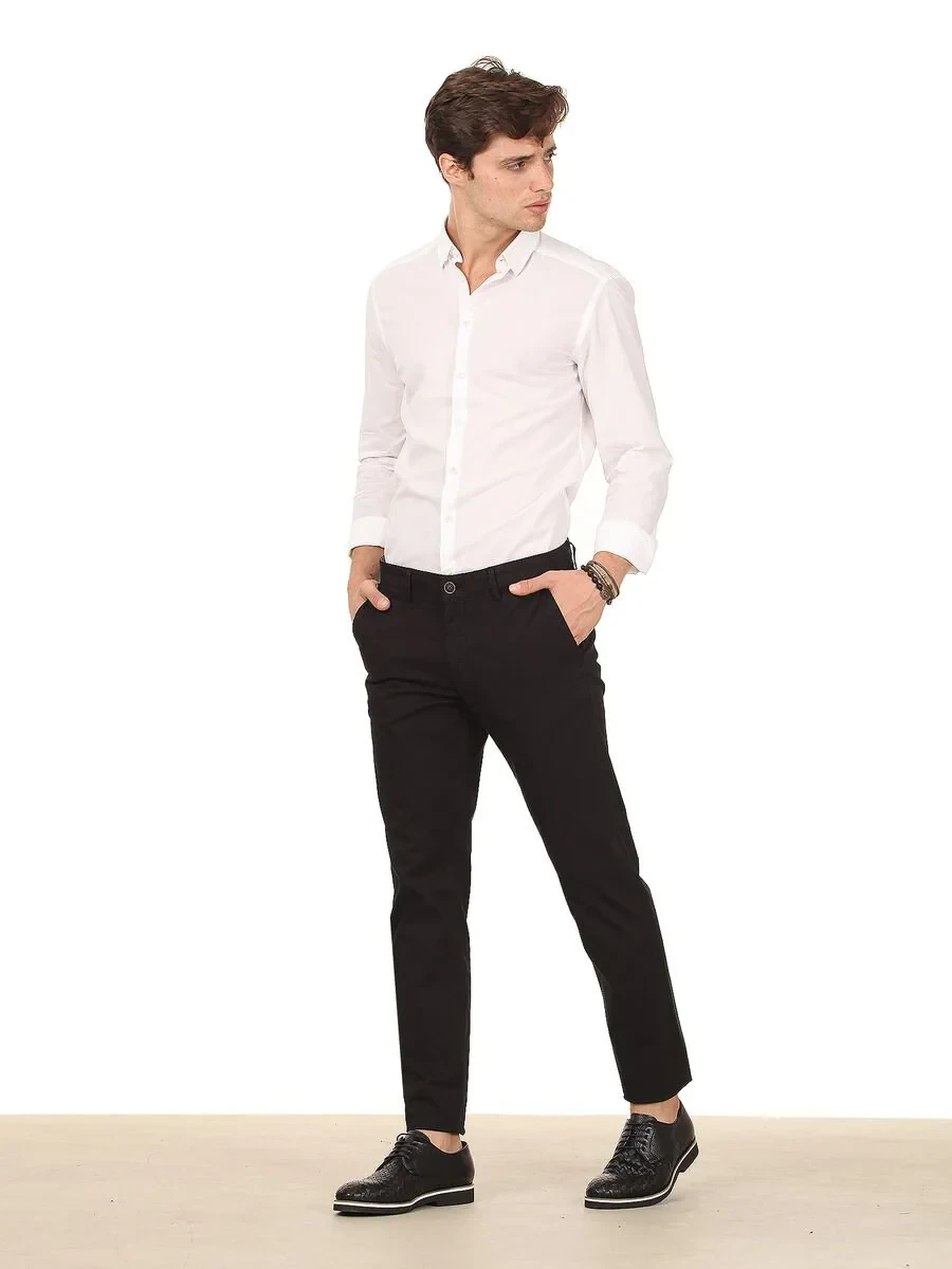 Black Weaving Regular Fit Casual Cotton Blended Trousers - 3