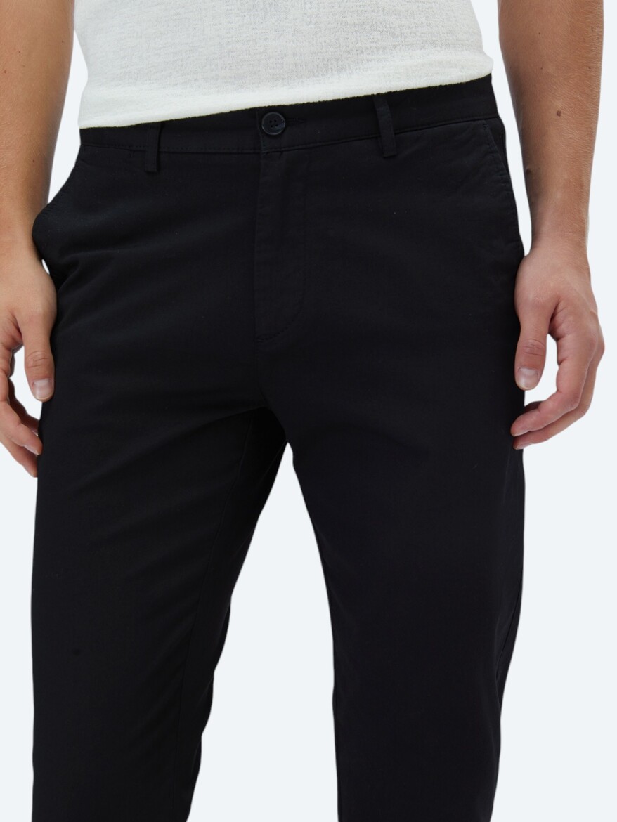 Black Weaving Regular Fit Casual Cotton Blended Trousers - 3