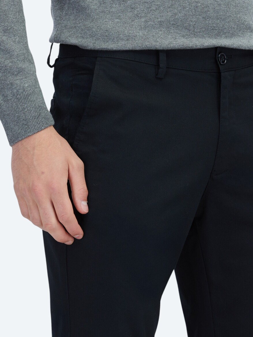 Black Weaving Regular Fit Casual Cotton Blended Trousers - 3