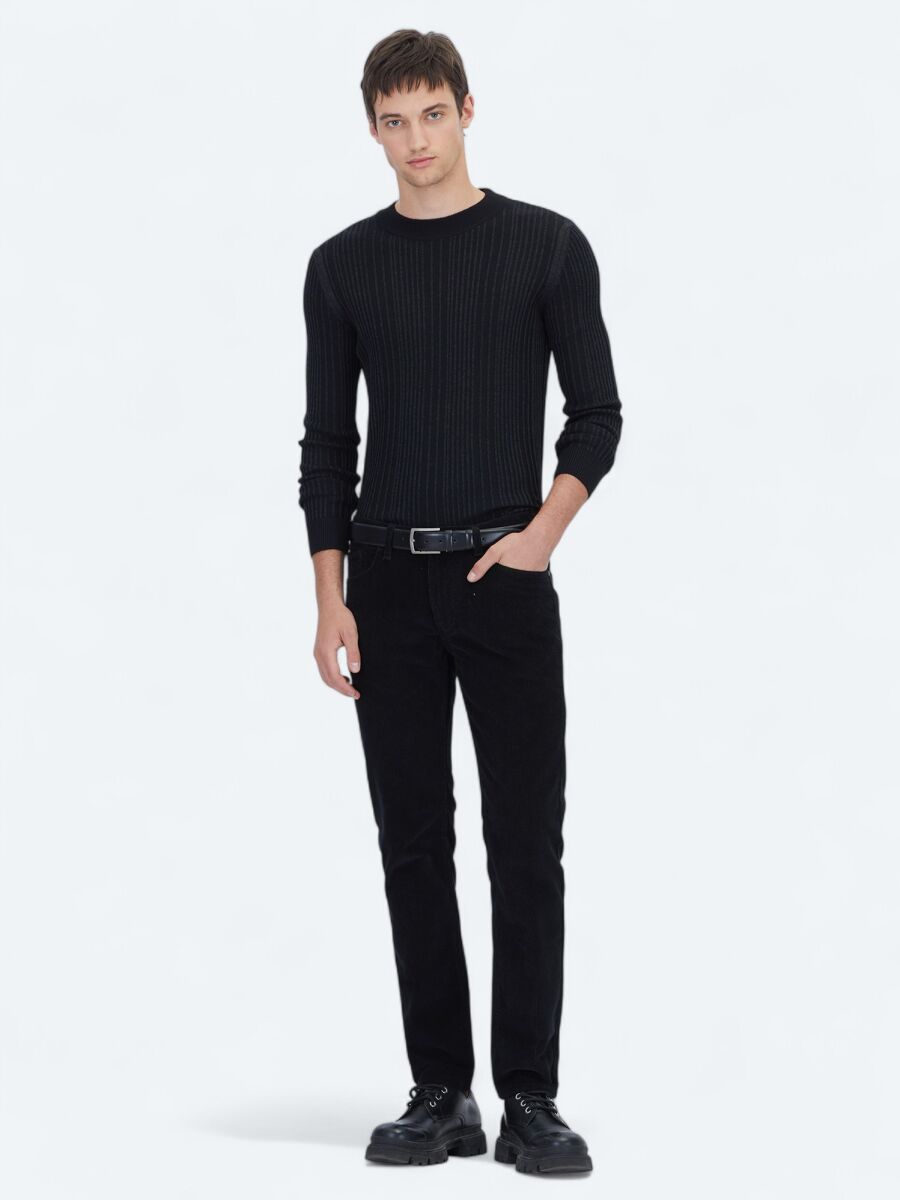 Black Weaving Slim Fit Casual Cotton Blended Trousers - 1