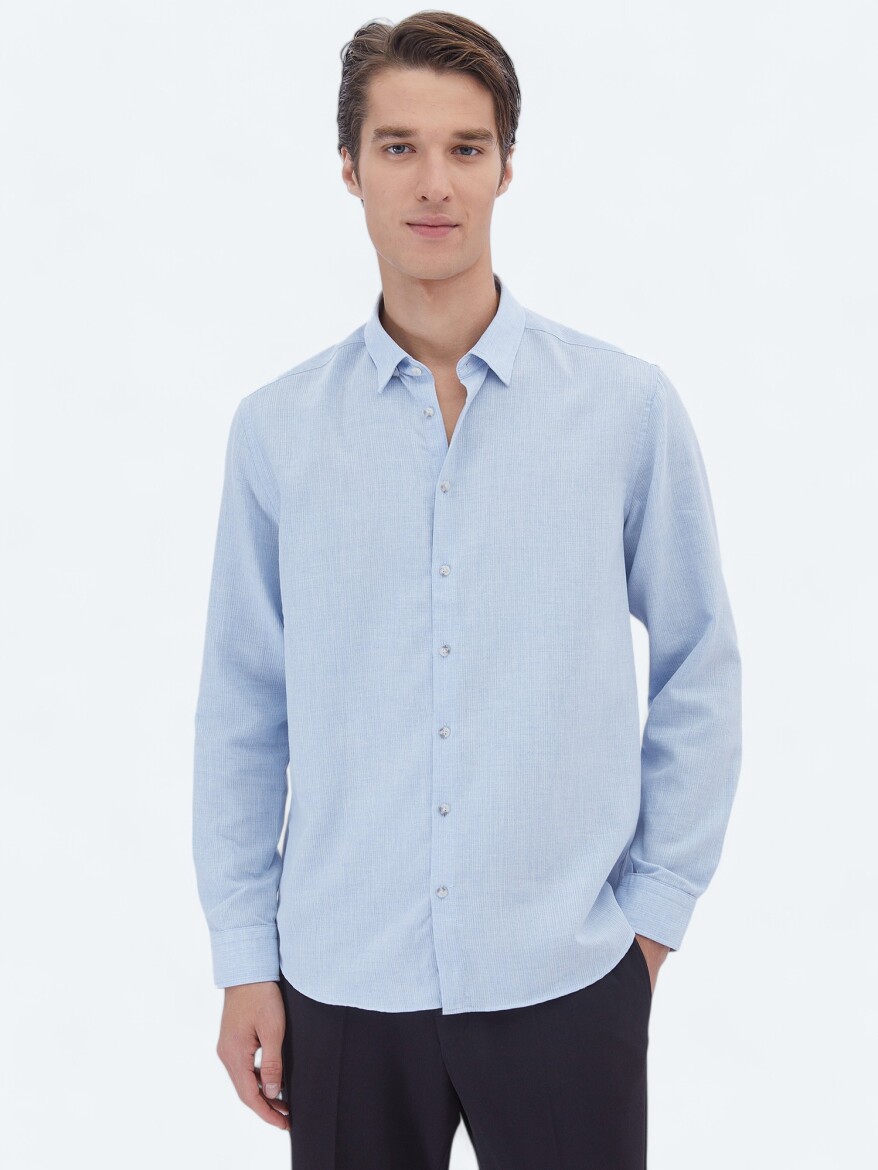 Blue Plain Regular Fit Weaving Casual Cotton Blended Shirt - 3