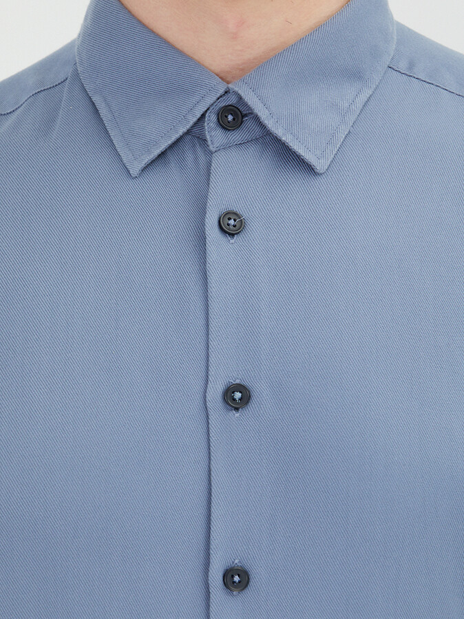 Blue Plain Regular Fit Weaving Casual Shirt - 5