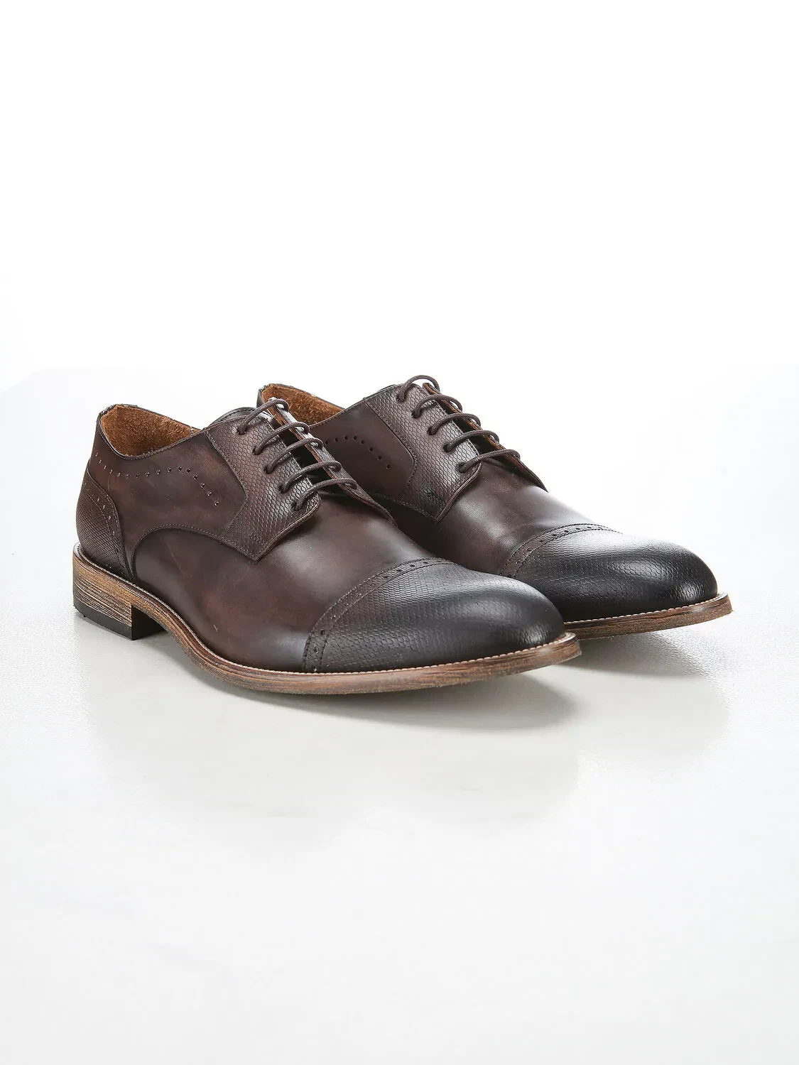 Brown Leather Casual Shoes - 2
