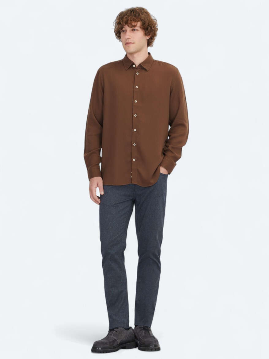 Brown Plain Regular Fit Weaving Casual Shirt 