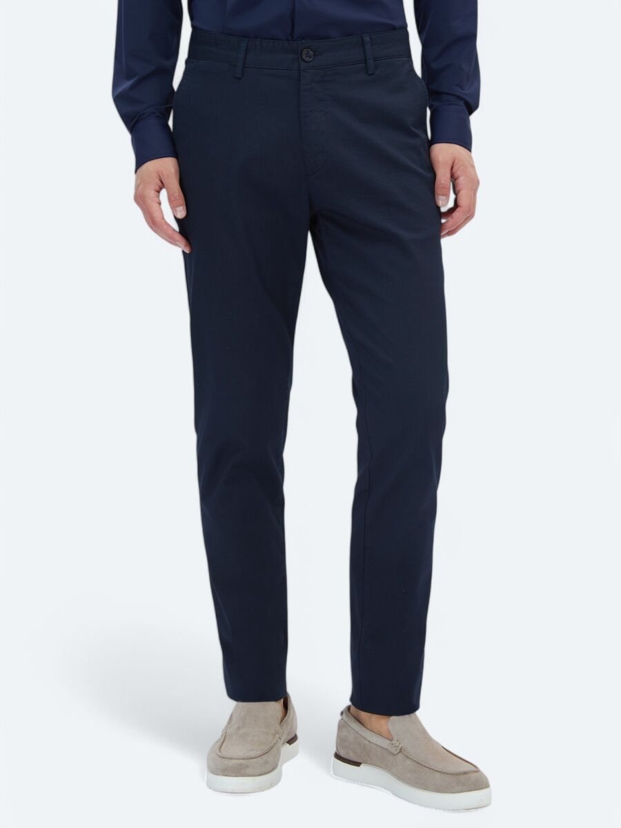 Dark Navyblue Weaving Regular Fit Casual Cotton Blended Trousers - 2