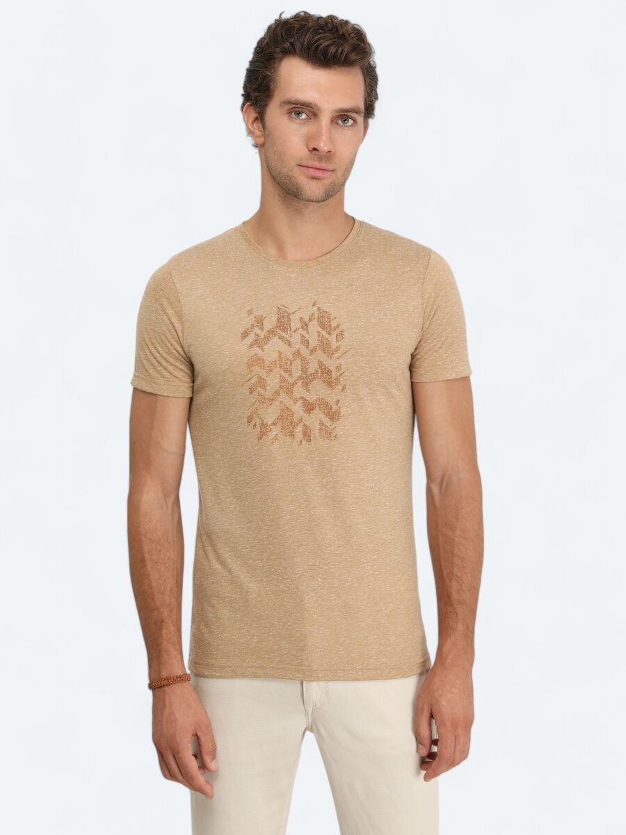 Deve Tüyü Baskılı Bisiklet Yaka Keten Karışımlı T-Shirt - 1