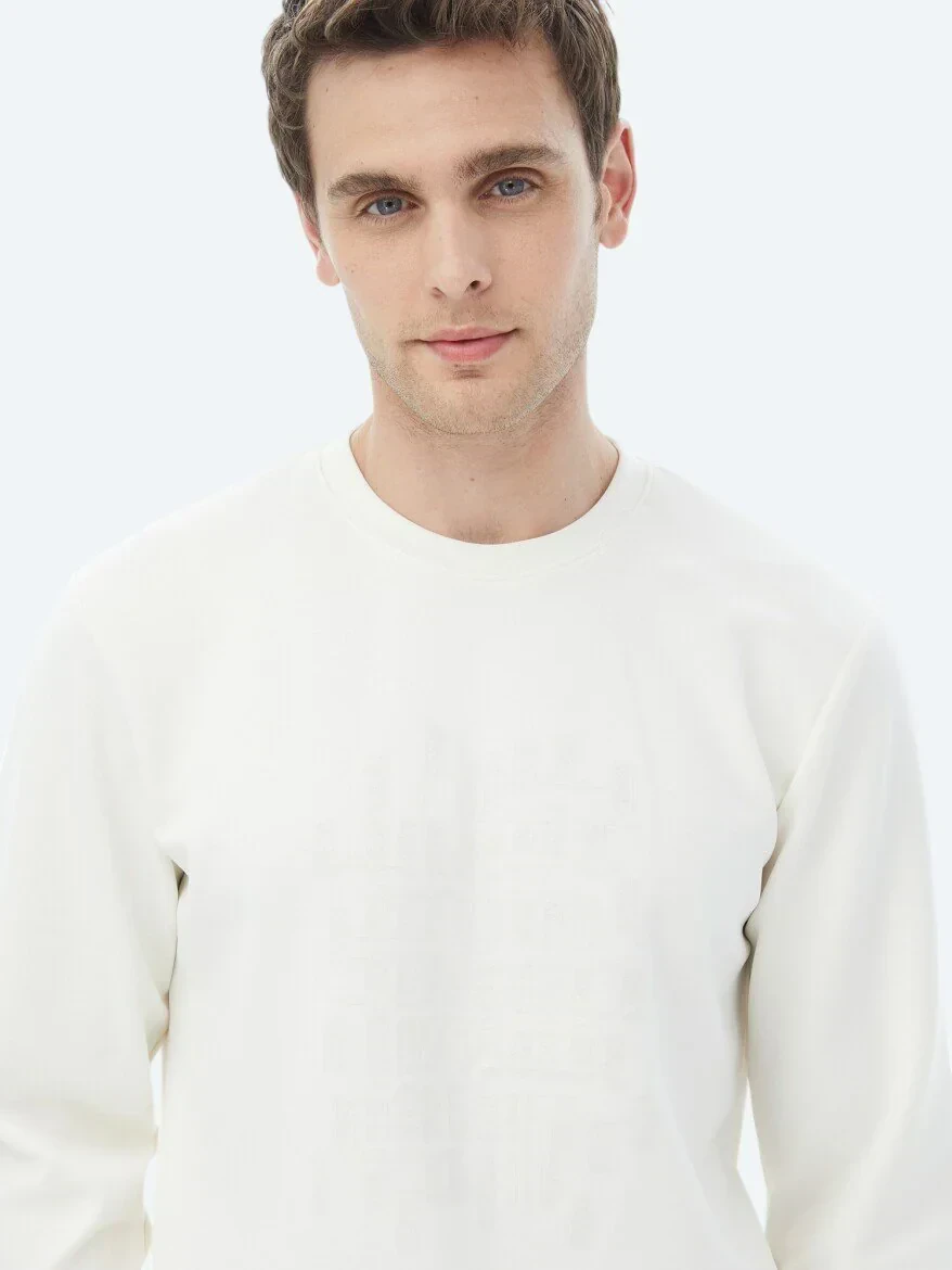 Ecru Crew Neck Printed Sweatshirt 