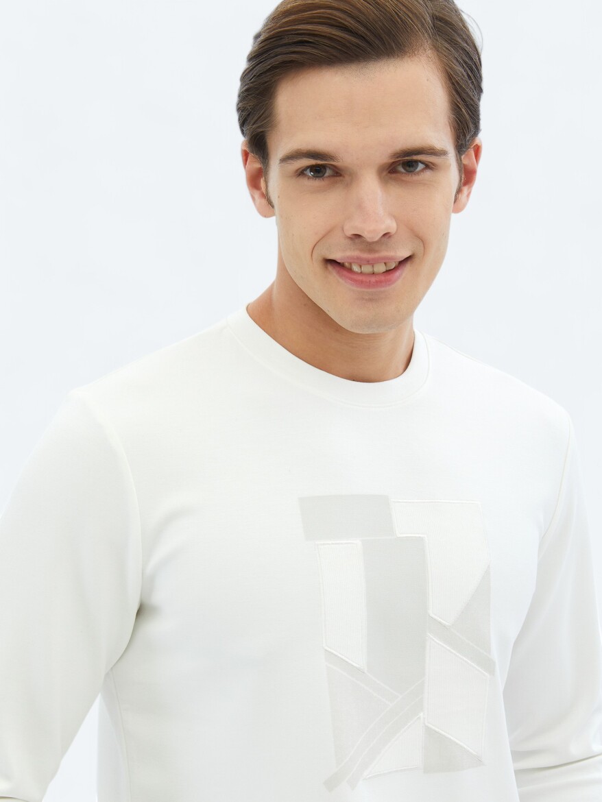 Ecru Crew Neck Printed Sweatshirt - 3