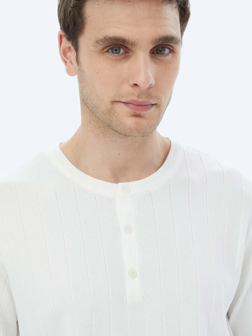 Ecru Knitwear 