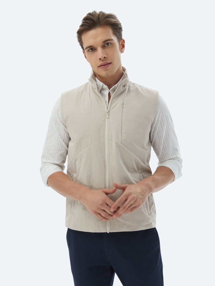 Ecru Regular Fit Turtleneck Casual Weaving Puffer Vest - 4