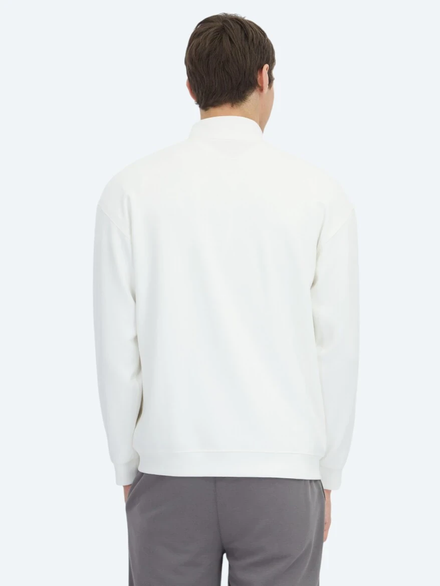 Ecru Turtleneck Sweatshirt - 5
