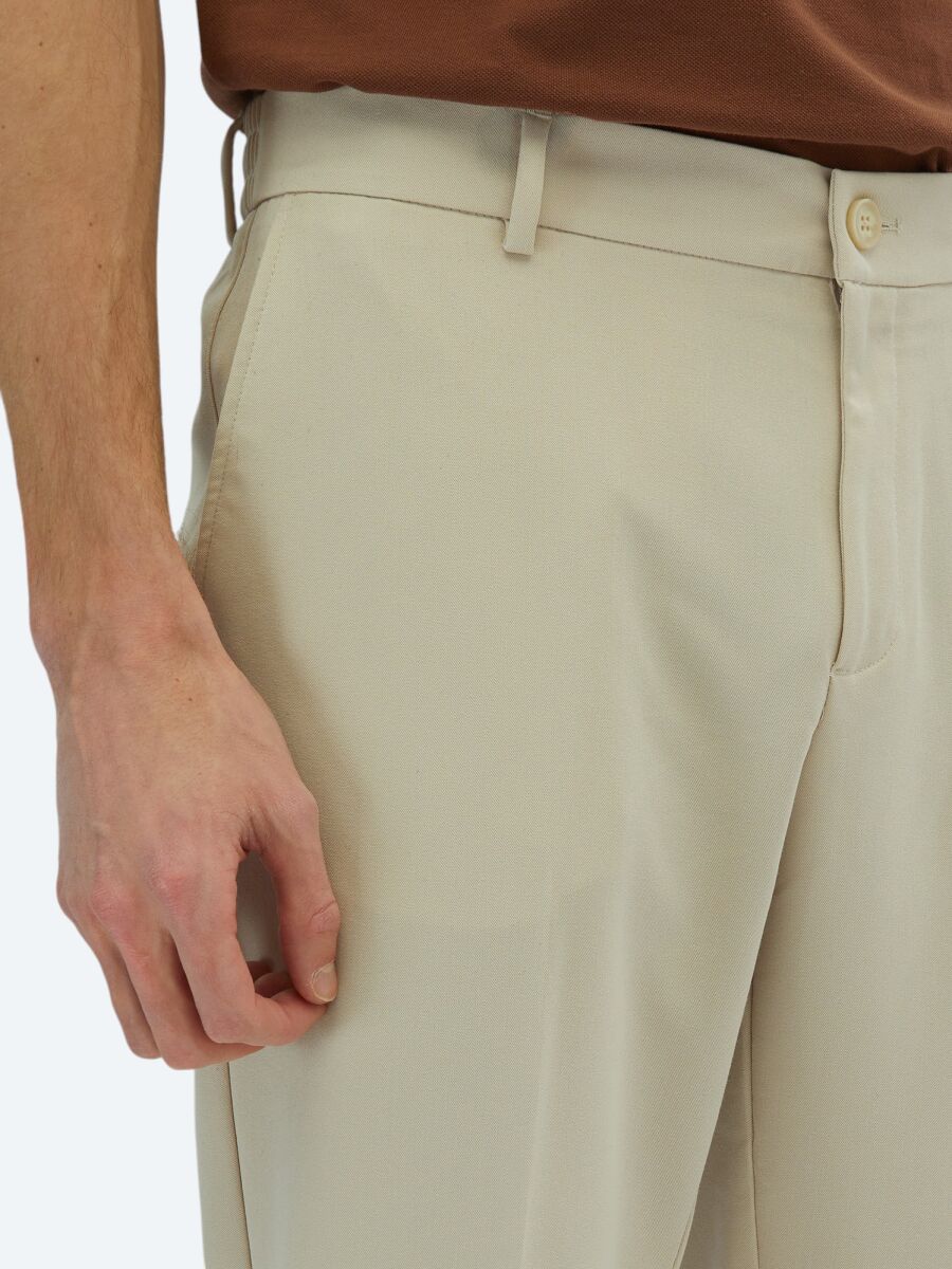 Ecru Weaving Jogging Fit Casual Trousers - 3