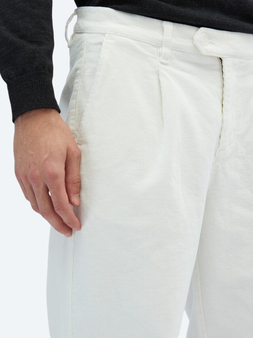 Ecru Weaving Loose Fit Casual Cotton Blended Trousers - 4