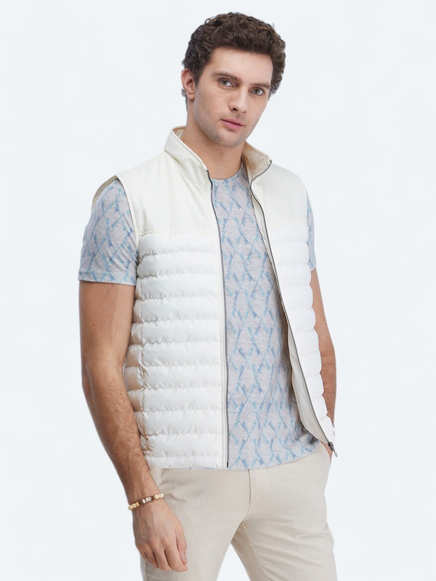 Ekru Regular Fit Dik Yaka Casual Dokuma Spor Yelek - 1