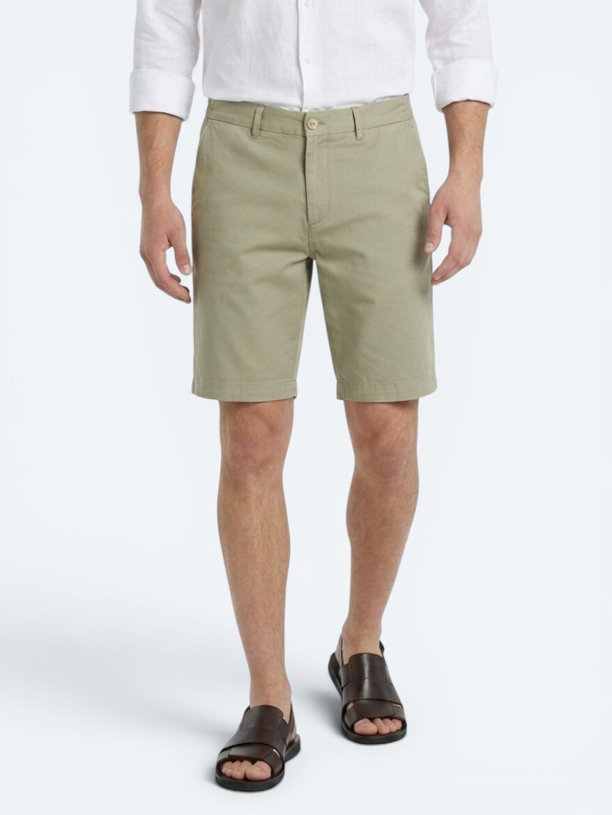 Green Material Jogging Fit Casual Bermuda - 2
