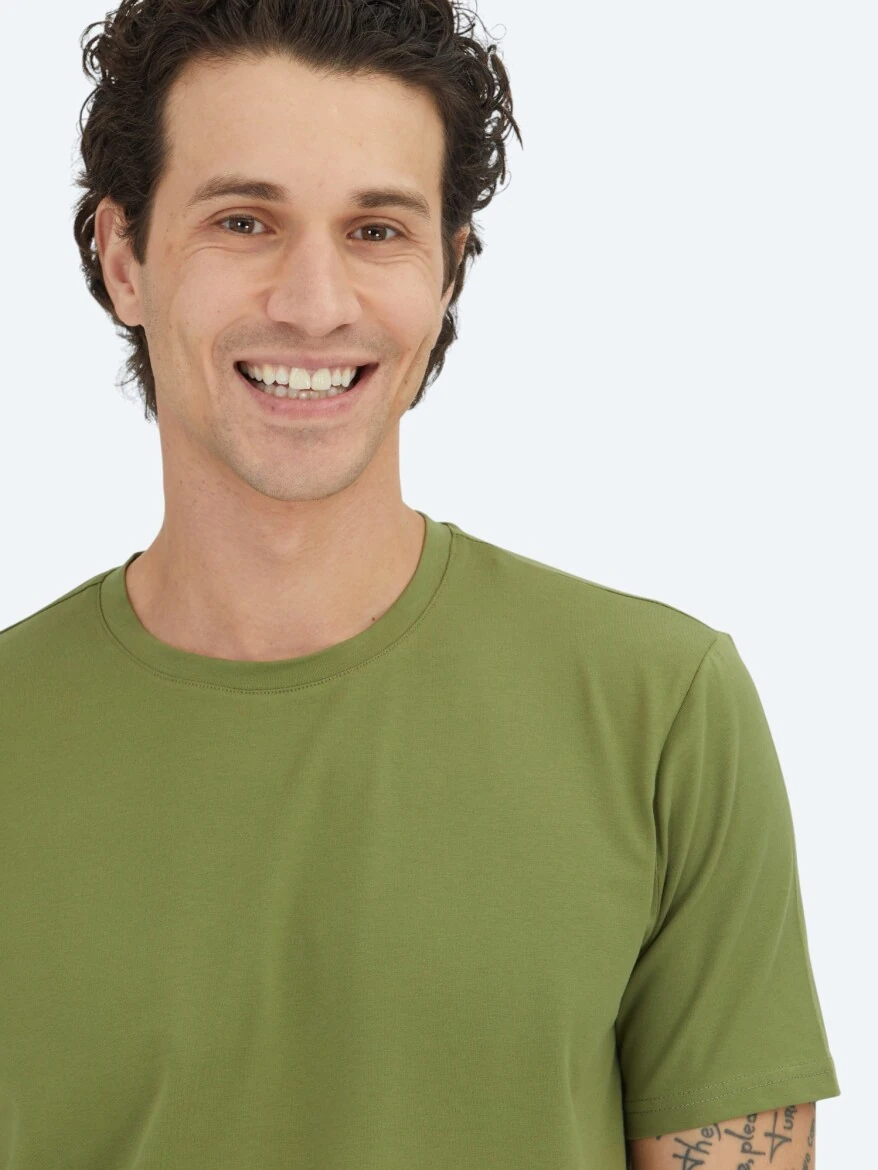 Green Plain Crew Neck Cotton Blended T-Shirt - 3