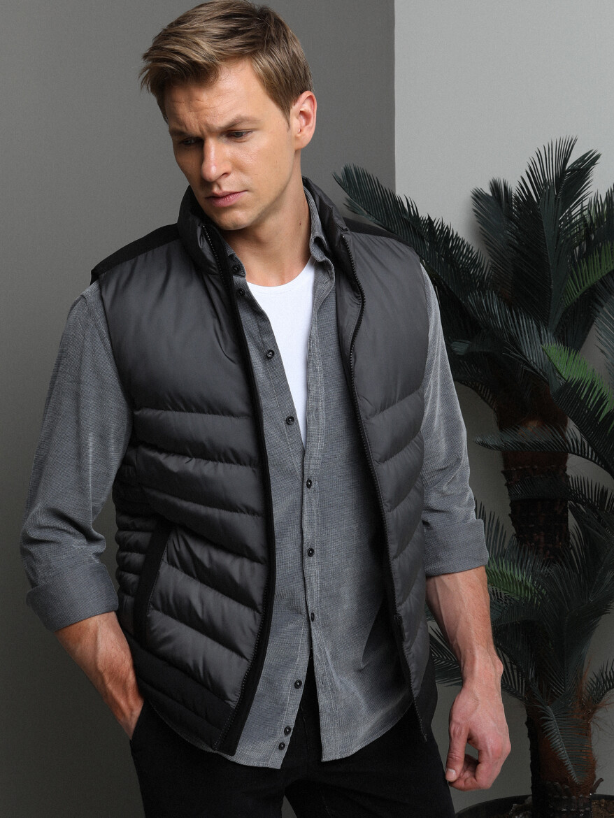 Grey Regular Fit Turtleneck Casual Weaving Puffer Vest - 1