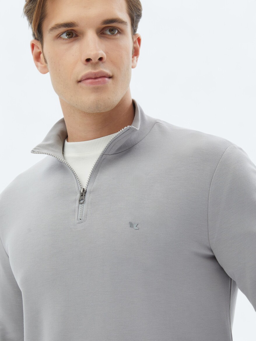 Grey Turtleneck Sweatshirt - 4