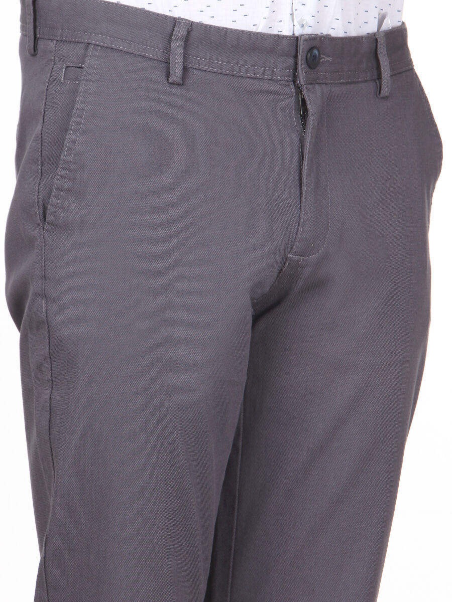 Grey Weaving Regular Fit Casual Cotton Blended Trousers - 2