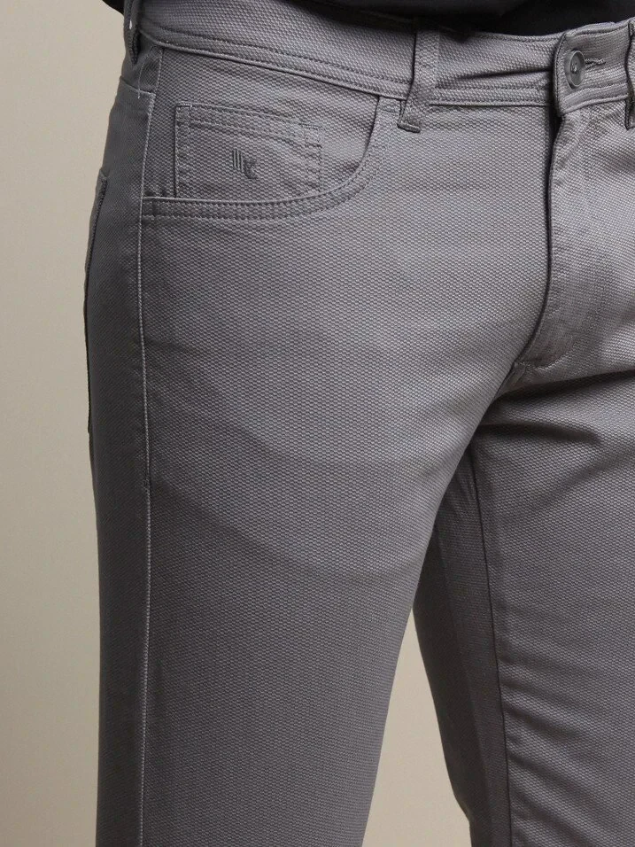Grey Weaving Slim Fit Casual Cotton Blended Trousers - 4