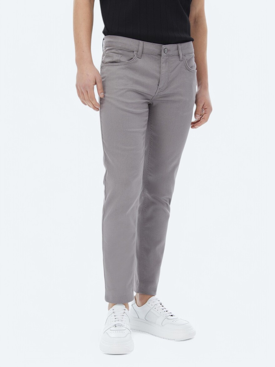 Grey Weaving Slim Fit Casual Cotton Blended Trousers - 3
