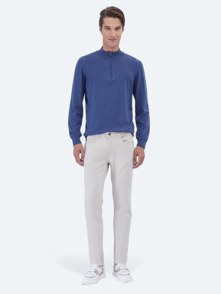 Grey Weaving Slim Fit Casual Cotton Blended Trousers - 1