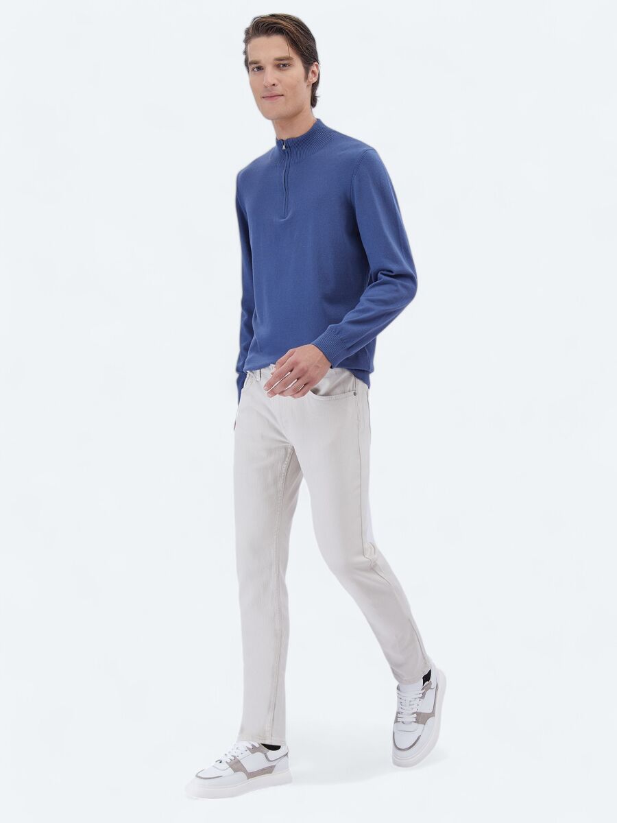 Grey Weaving Slim Fit Casual Cotton Blended Trousers - 2