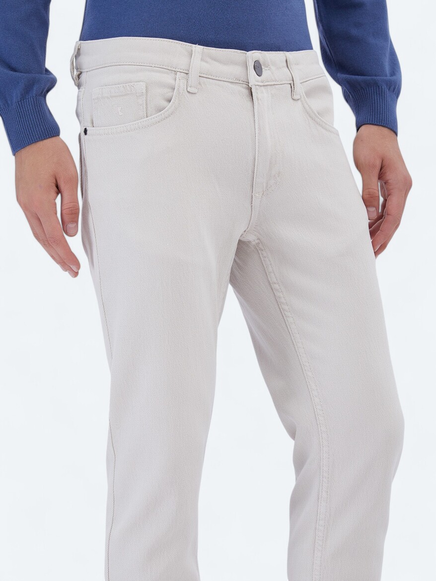 Grey Weaving Slim Fit Casual Cotton Blended Trousers - 4