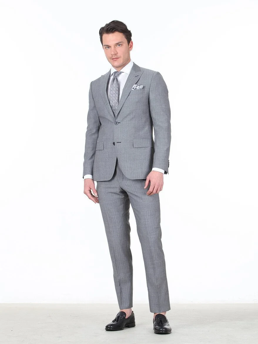 Gri Çizgili Modern Fit %100 Yün Takım Elbise - 2