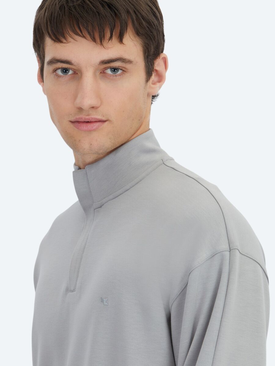 Gri Dik Yaka Düz Sweatshırt - 5