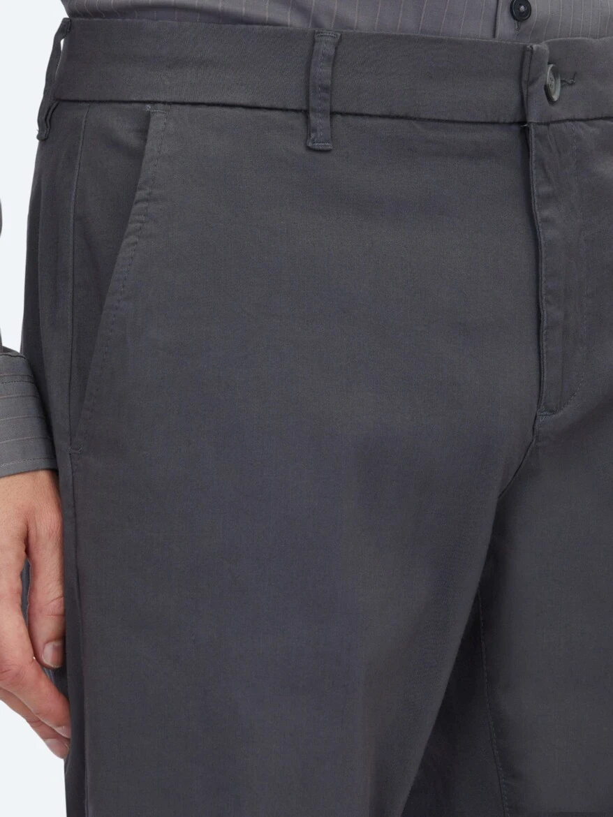 Gri Düz Dokuma Regular Fit Casual Pamuk Karışımlı Pantolon - KİP