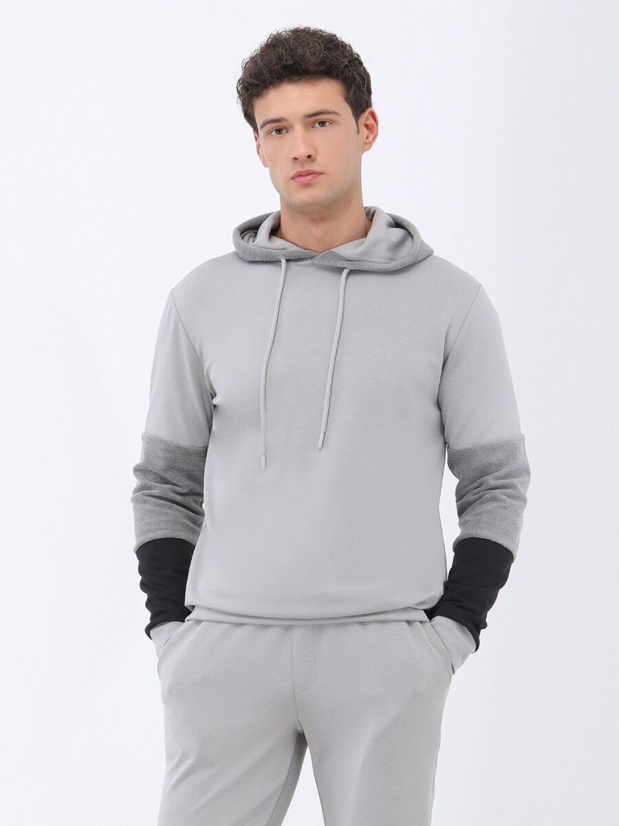 Gri Kapüşonlu Sweatshırt - 1