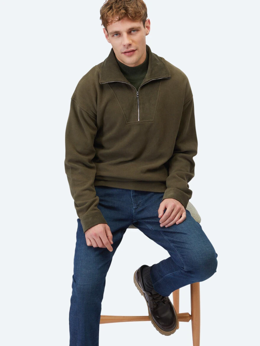 Haki Dik Yaka Çizgili Sweatshırt - KİP